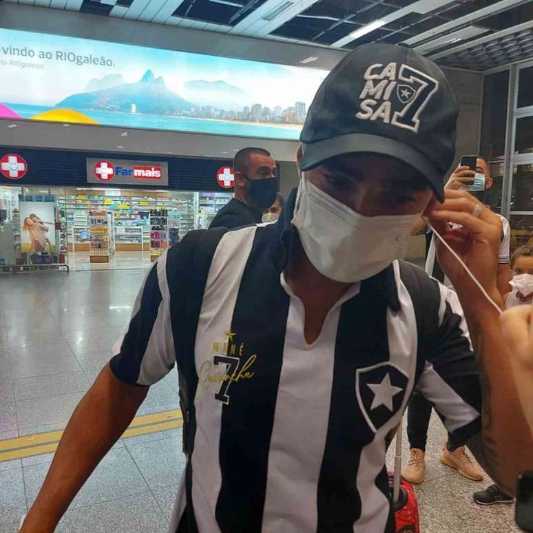 Rafael já está no Rio (Foto: Divulgação/Twitter Botafogo)