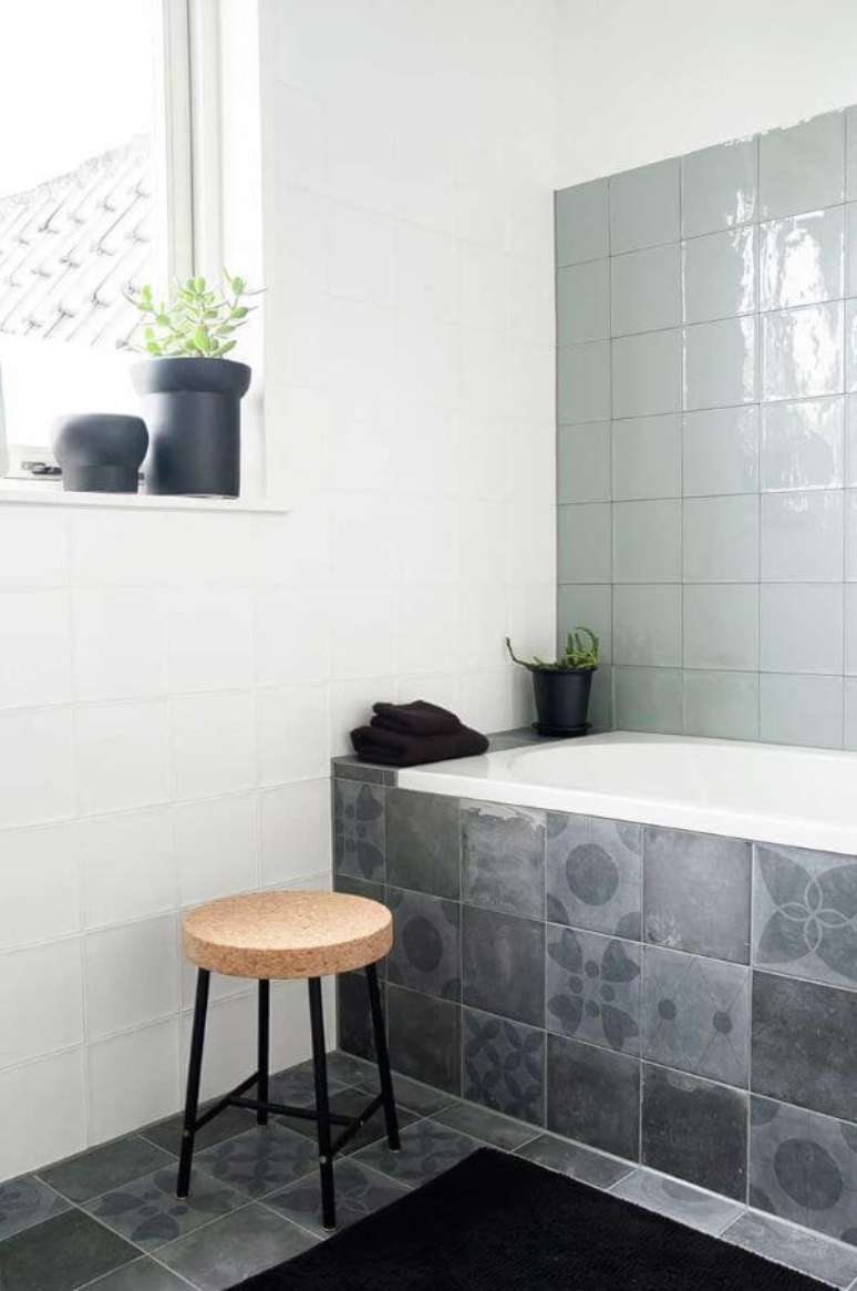 47. Banheiro com revestimento verde sage – Foto Decor Diseno