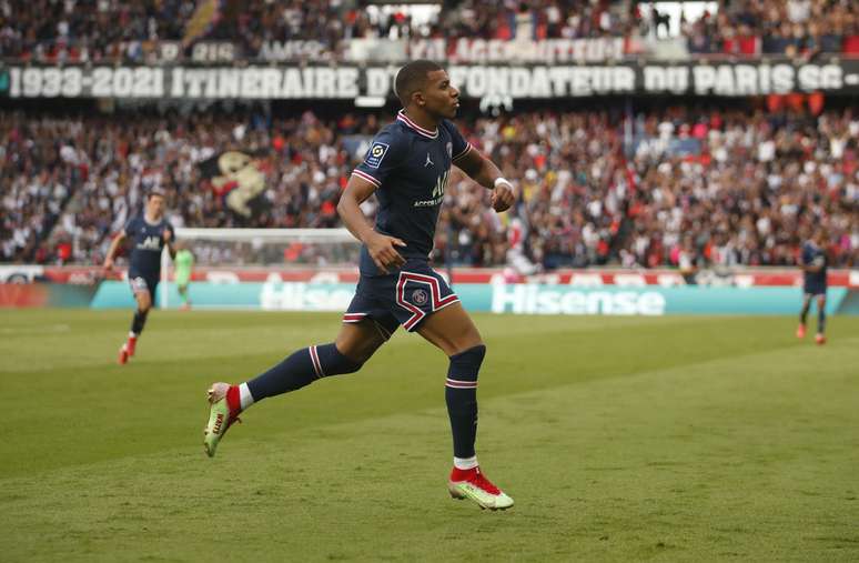 Mbappé marcou mais um gol pelo PSG