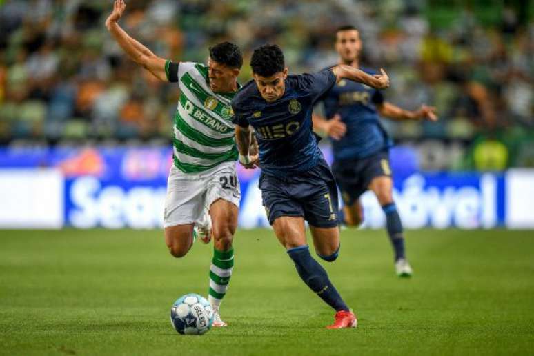 Sporting e Porto empataram em 1 a 1 (Foto: PATRICIA DE MELO MOREIRA / AFP)