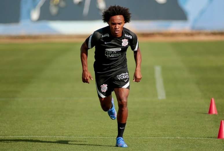 Willian não poderá fazer sua reestreia na partida deste domingo contra o Dragão (Foto: Rodrigo Coca/Ag. Corinthians)