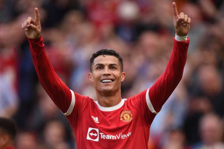 Cristiano Ronaldo marcou duas vezes pelo Manchester United em sua reestreia (Foto: OLI SCARFF / AFP)