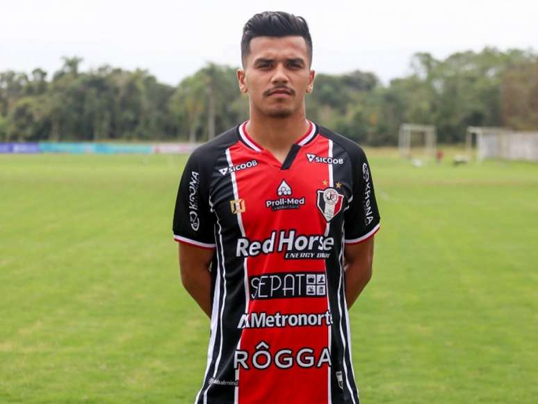 Atleta tem passagem, também por empréstimo, pelo São José-RS (Divulgação/Joinville)