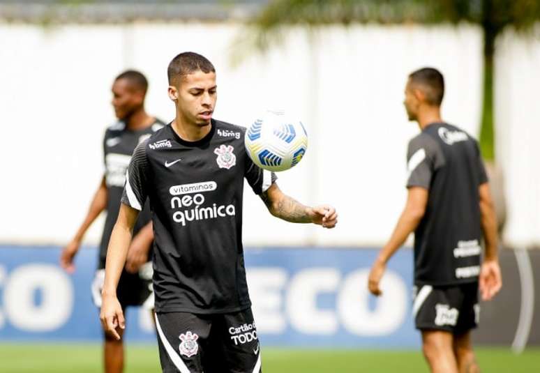 Gabriel Pereira não tem escondido a alegria com o primeiro gol no profissional (Foto: Rodrigo Coca/Ag. Corinthians)