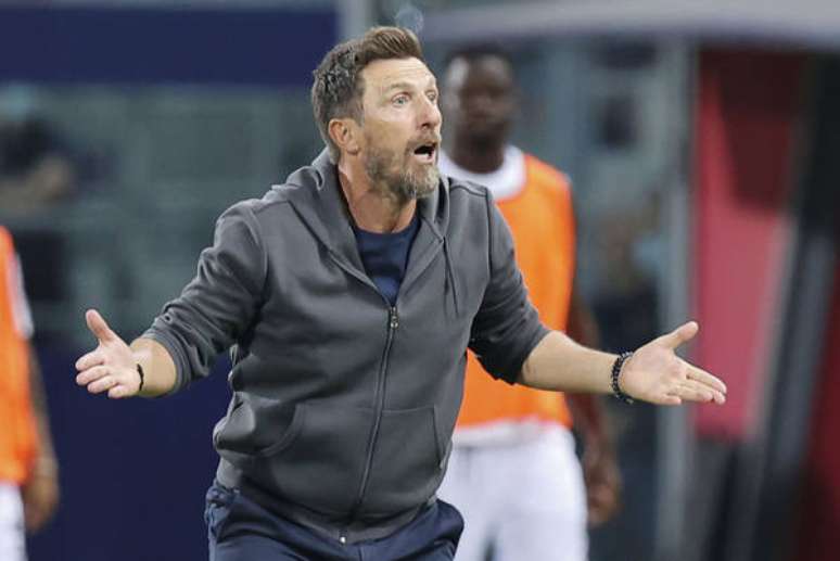 Di Francesco perdeu os três jogos que comandou o Verona na Série A