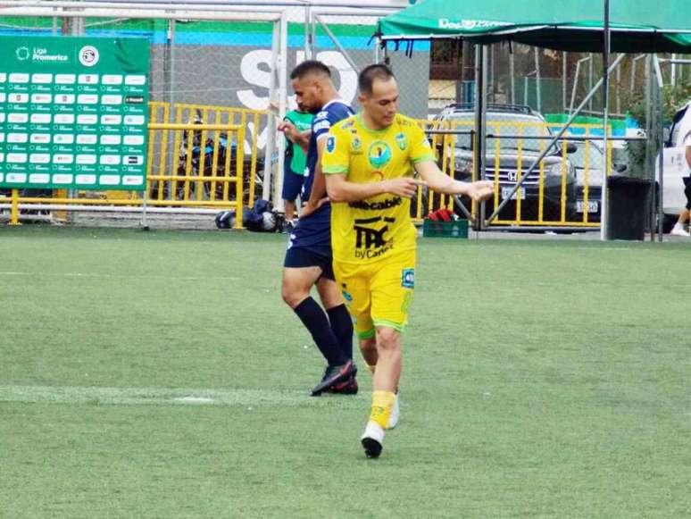 Raul VIdal marcou na Costa Rica (Foto: Divulgação/Clube)