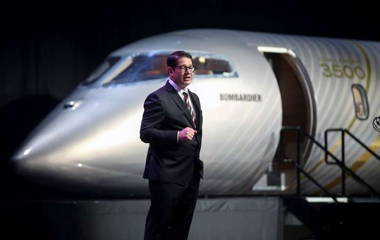 Eric Martel, presidente da Bombardier, apresenta maquete do novo jato executivo  Challenger 3500, Montreal, Canadá 14/09/2021.  REUTERS/Christinne Muschi  