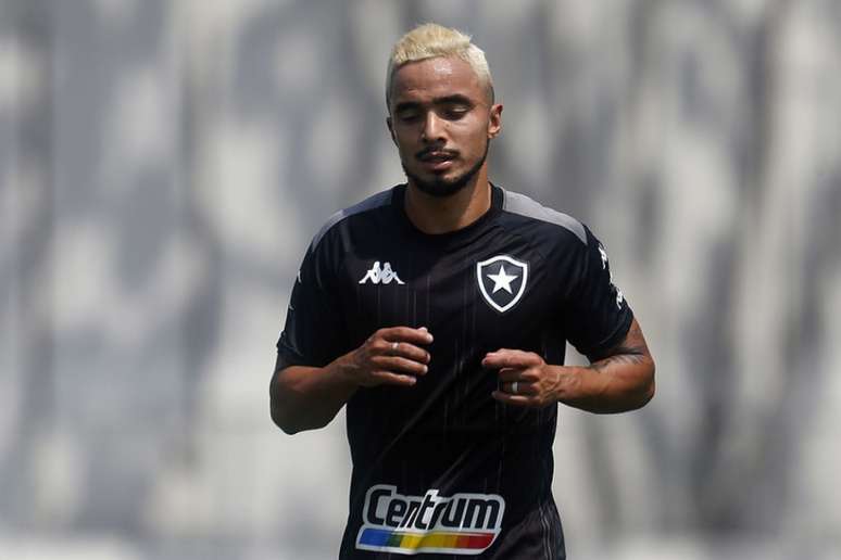 Rafael em treino pelo Botafogo (Foto: Vítor Silva/Botafogo)