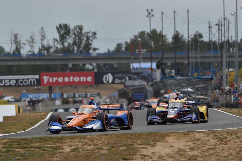 Álex Palou e Alexander Rossi batalharam pela vitória 