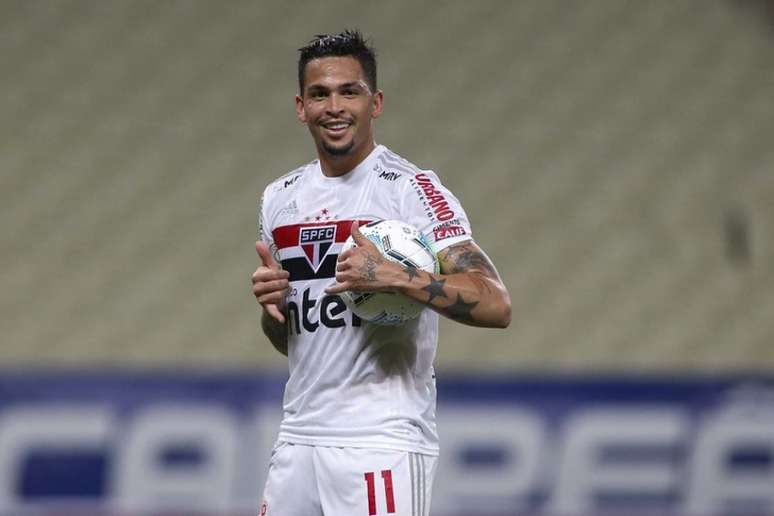 Luciano costuma ir bem quando enfrenta o Fortaleza pelo São Paulo (Foto: Miguel Schincariol / saopaulofc.net)