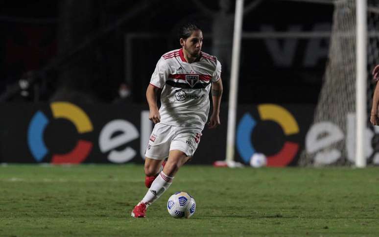 Benítez está suspenso contra o Atlético-GO (Foto: Divulgação/São Paulo)
