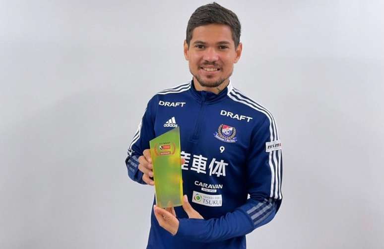 Léo Ceará ganhou o prêmio de melhor jogador do mês no Campeonato Japonês (Foto: Divulgação)