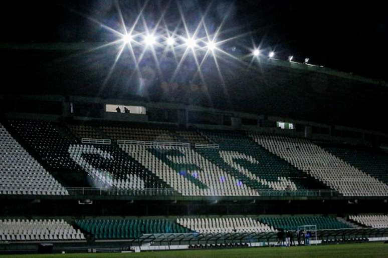 Coxa confia no seu estádio para subir de divisão (Foto: Reprodução/Twitter do Coritiba)