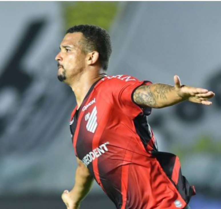Zé Ivaldo anotou o gol da classificação (Athletico/Oficial)