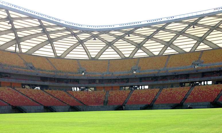 Governador do Amazonas confirmou que a Arena da Amazônia receberá 30% da capacidade na partida entre Brasil e Uruguai, pelas Eliminatórias da Copa do Mundo de 2022.