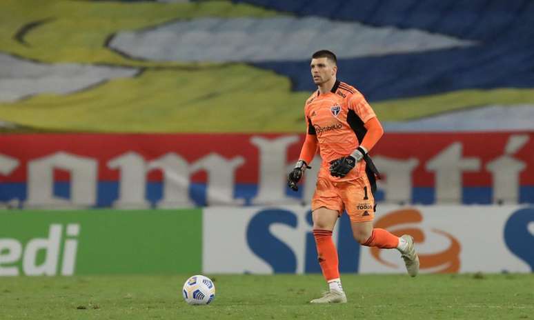 Tiago Volpi foi 'vilão' em eliminação do São Paulo (Foto: Rubens Chiri / saopaulofc.net)