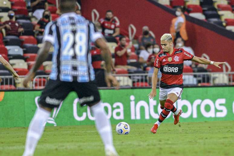 Andreas Pereira jogou os 90 minutos da partida contra o Grêmio (Foto: Marcelo Cortes/Flamengo)
