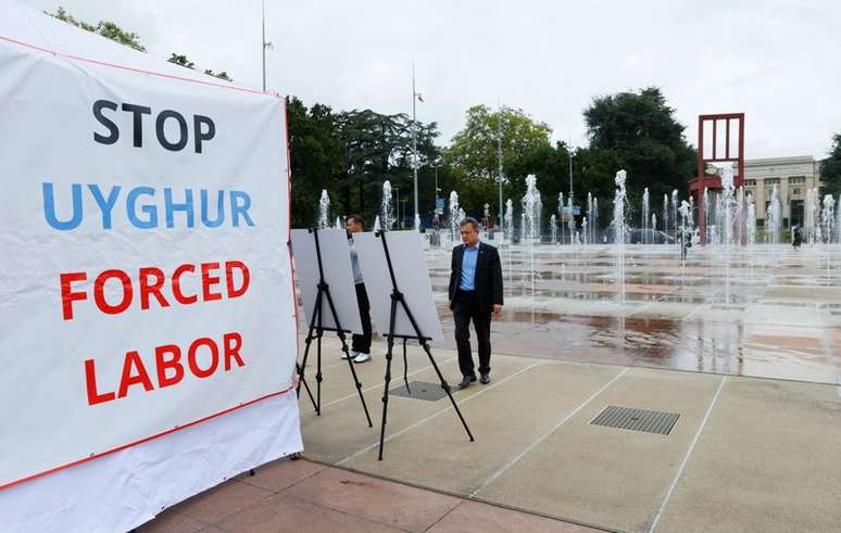 "Muro dos Desaparecidos": exibição sobre uigures estreia em Genebra
16/09/2021
REUTERS/Denis Balibouse