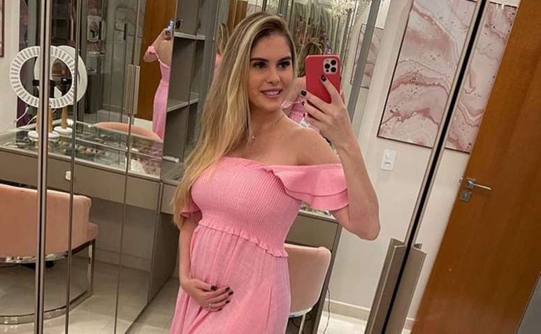 Bárbara Evans revela que perdeu um dos bêbes