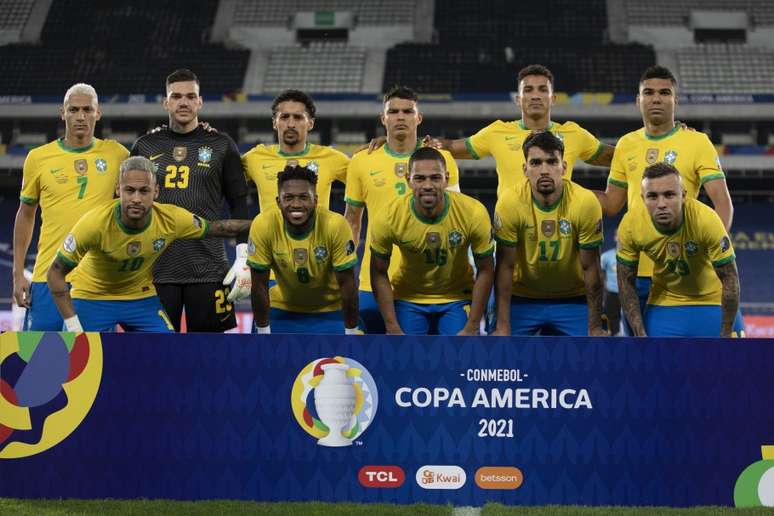Seleção brasileira cai para 5º lugar no ranking da Fifa e tem pior posição  desde 2016 - Esportes - R7 Futebol