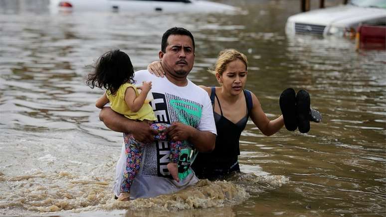 Inundações em Honduras causadas pelo furacão Eta