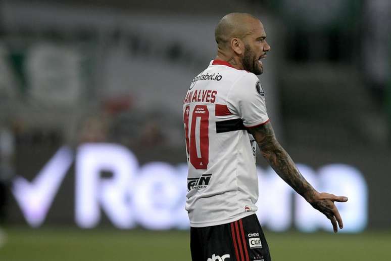 São Paulo colocou um fim na passagem de Daniel Alves pelo clube (Foto: Staff Imagens/Conmebol)