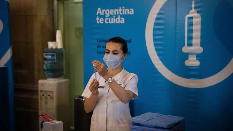 Nos últimos meses, os países sul-americanos avançaram na vacinação