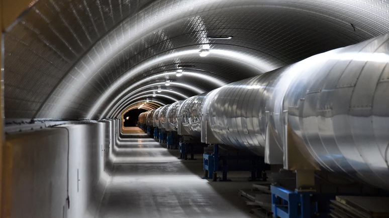 Instala&ccedil;&otilde;es do Virgo, na It&aacute;lia