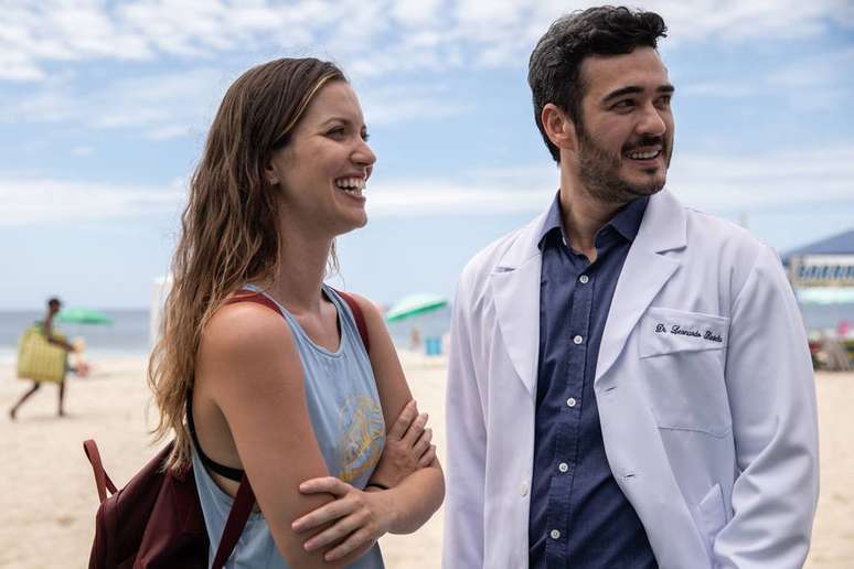 Nathalia Dill e Marcos Veras em cena de 'Um Casal Inseparável'