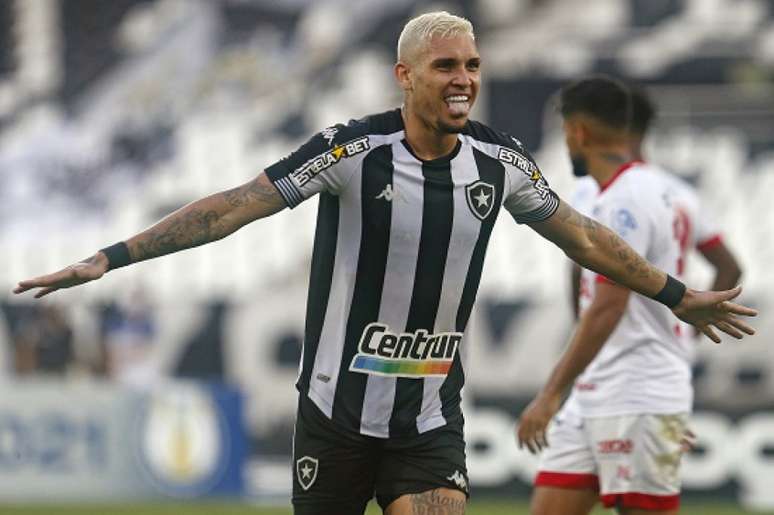 Rafael Navarro foi um dos destaques do Botafogo contra o Náutico (Foto: Vítor Silva/Botafogo)