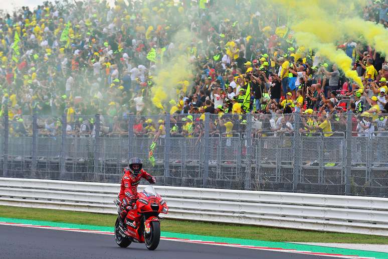 Francesco Bagnaia agora tem duas vitórias na MotoGP 