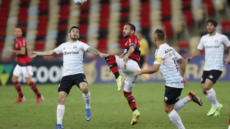 Como foi o jogo entre Grêmio e Flamengo, pelo Brasileirão