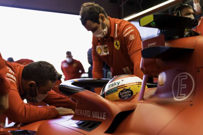 Carlos Sainz novamente andou bem e completou o 1-2 da Ferrari na Holanda 