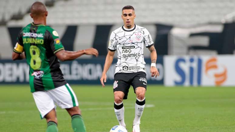 Gabriel ficará suspenso por duas partidas seguidas após o vermelho direto (Foto: Rodrigo Coca/Ag. Corinthians)