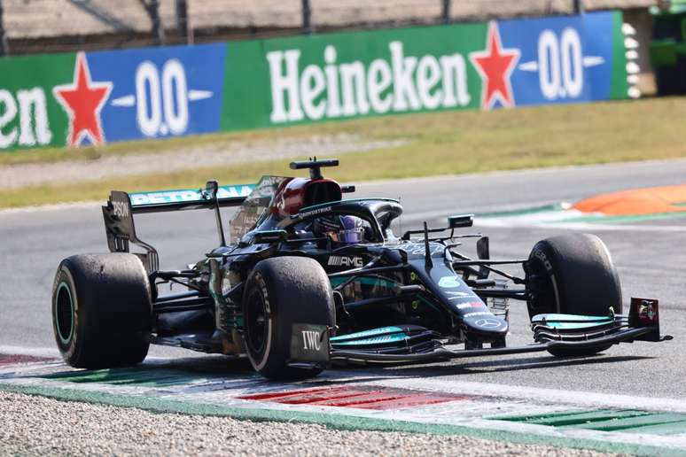 Lewis Hamilton &eacute; heptacampe&atilde;o mundial 