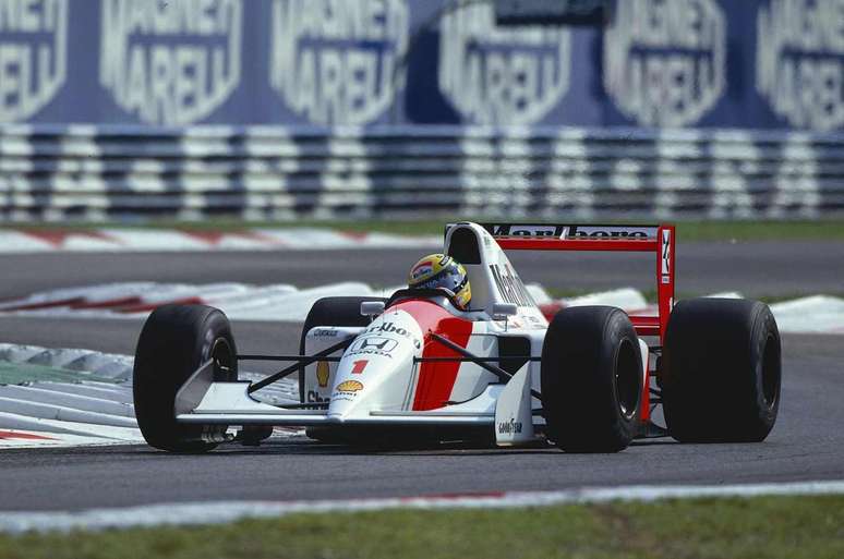 Ayrton Senna vencendo o GP da It&aacute;lia de 1992 