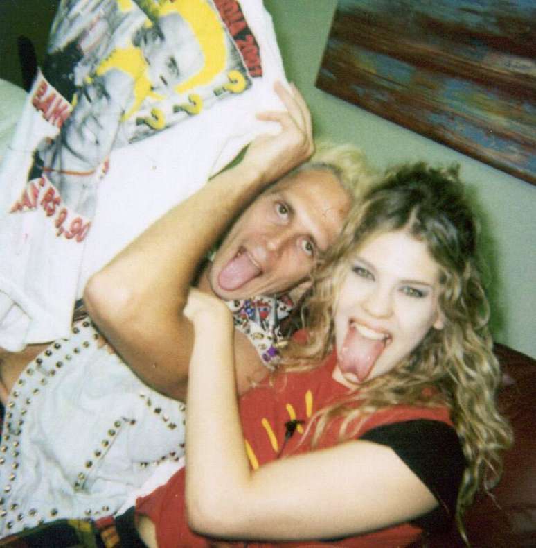 B&aacute;rbara Paz & Supla - O casal se conheceu durante o reality show&nbsp;Casa dos Artistas&nbsp;e manteve um relacionamento complicado fora do programa