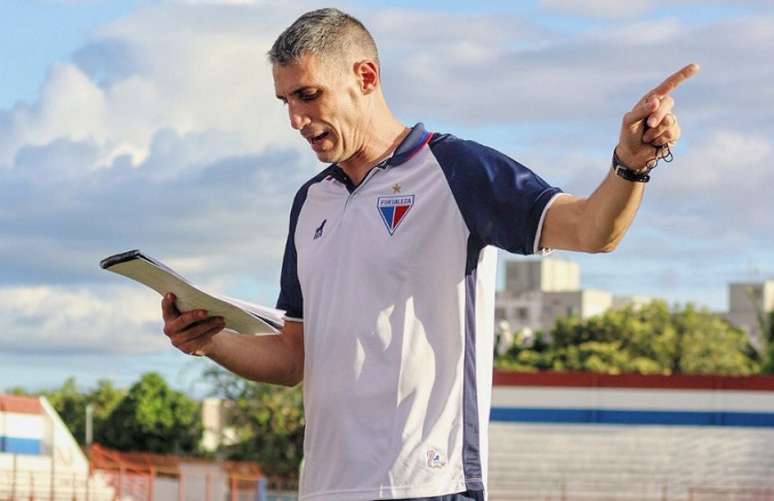 'Pensamos um perfil de um treinador que gostasse da bola, agressivo, que tivesse o ataque como preponderância', disse Marcelo Paz sobre Vojvoda(Leonardo Moreira/FEC)