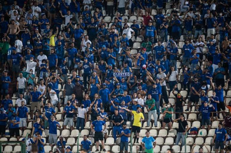 O time azul recebeu o seu torcedor na Arena do Jacaré nas partidas contra Ponte Preta e Operário-PR-(Bruno Haddad/Cruzeiro)