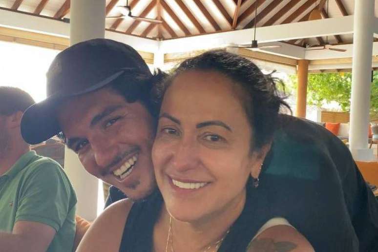 Gabriel Medina rompeu relações com a sua mãe Simone durante o casamento com Yasmin Brunet