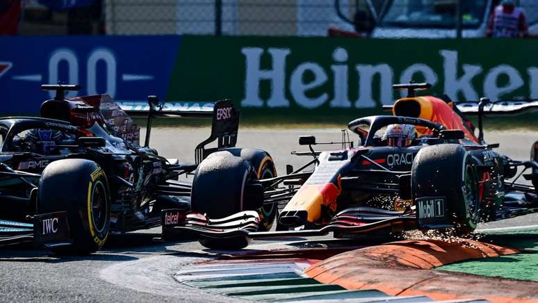 Hamilton e Verstappen: novo encontro em Sochi.