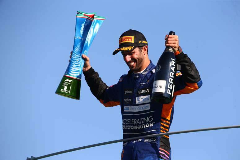 Daniel Ricciardo venceu com a McLaren o GP da Itália 