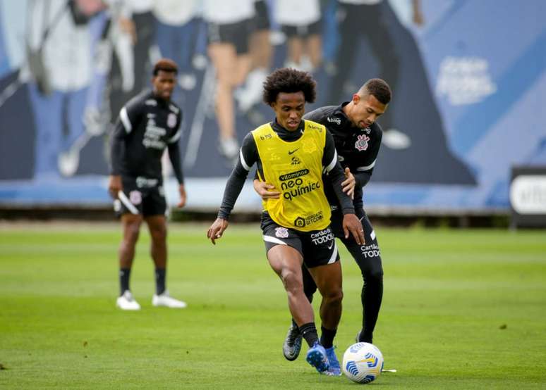 Willian pode jogar o primeiro clássico em seu retorno ao Corinthians (Foto: Rodrigo Coca/Ag.Corinthians)