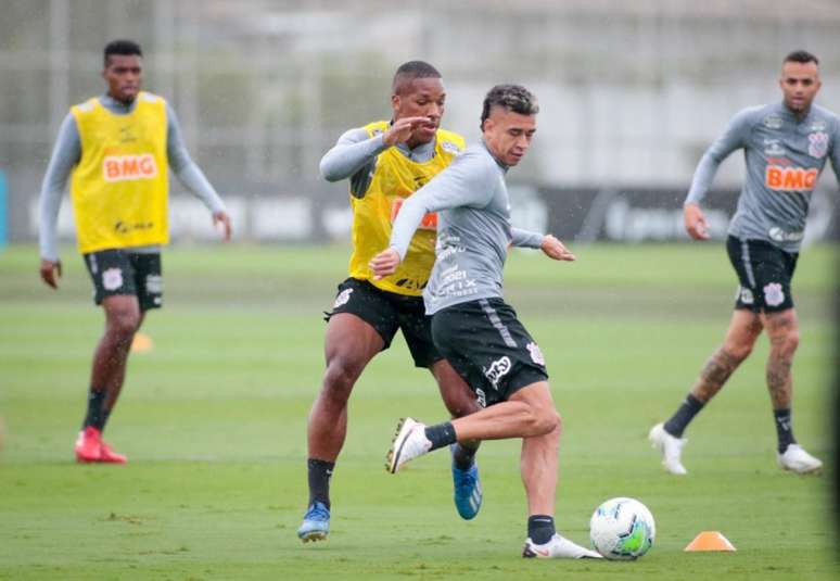 Cantillo e Xavier chegaram ao time principal do Corinthians na última temporada (Foto: Rodrigo Coca/Ag.Corinthians)