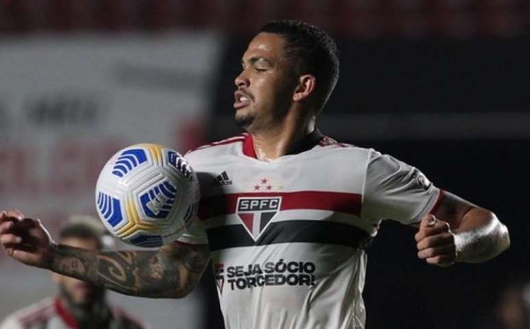 Luciano foi desfalque do São Paulo contra o América-MG por problema ocular (Foto: Rubens Chiri / saopaulofc.net)