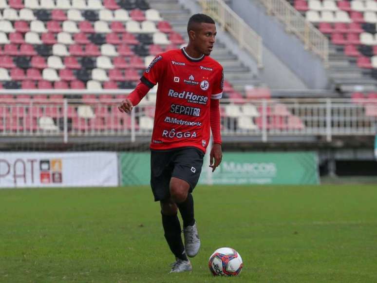 André Rosa em ação pelo JEC (Foto: Vítor Forcellini)