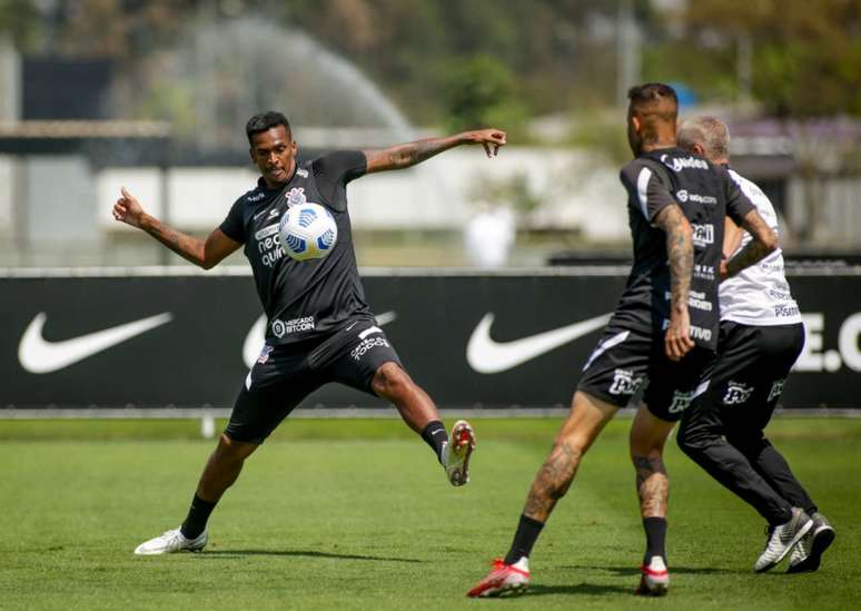 Jô poder perder vaga de titular na equipe do Corinthians (Foto: Rodrigo Coca/Ag.Corinthians)