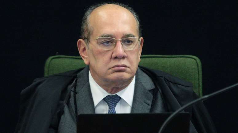 Gilmar Mendes é o relator de recurso contra foro de Flávio Bolsonaro