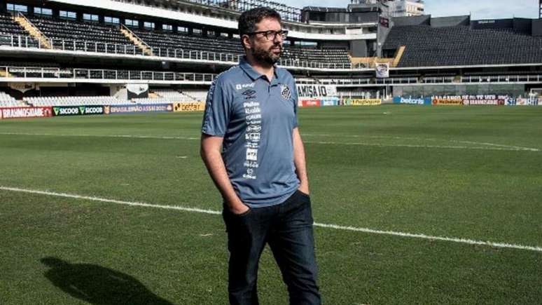 O gerente de marketing, Rafael Soares, explicou os planos para o clube (Foto: Ivan Storti/SantosFC)