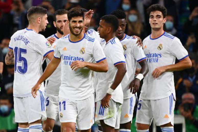 Real Madrid vive ótimo momento no início da temporada (Foto: GABRIEL BOUYS / AFP)